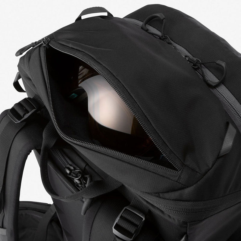 ノースフェイス チュガッチ35 NM62352 スノーボード バッグパック 容量約34L