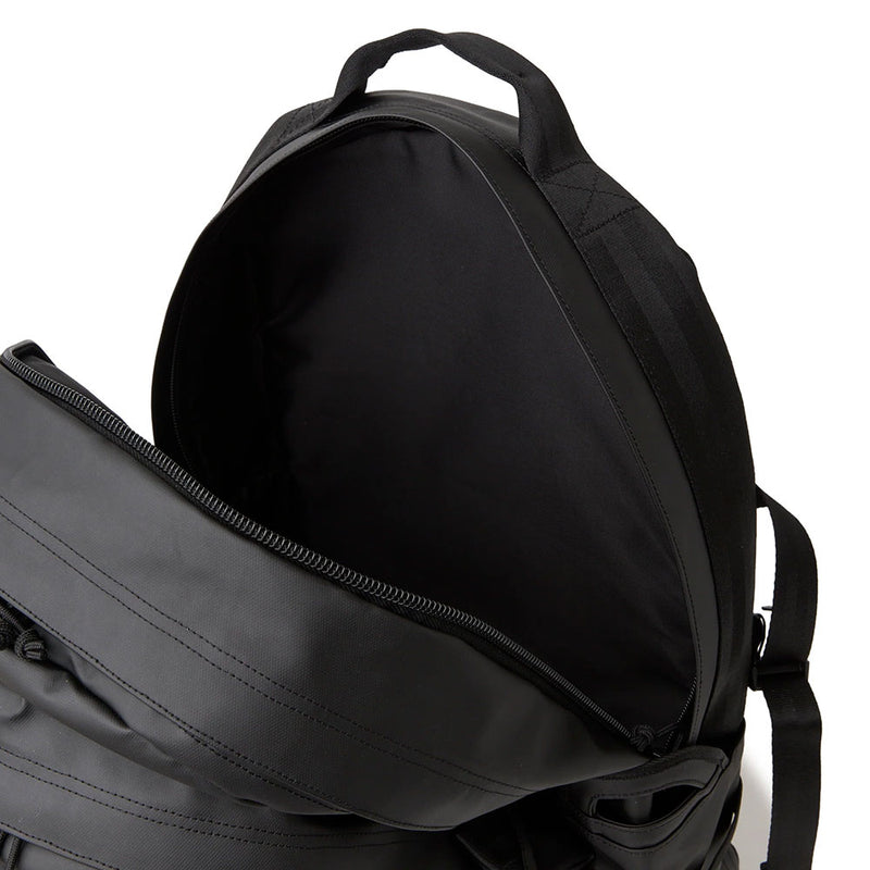 ニューエラ キャリアパック 35L シンセティックレザー | APORITO